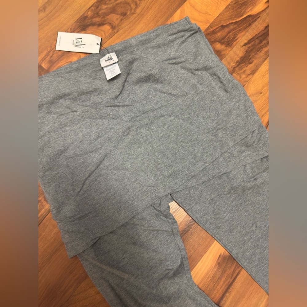 NWT Cabi M’leggings, grey size small